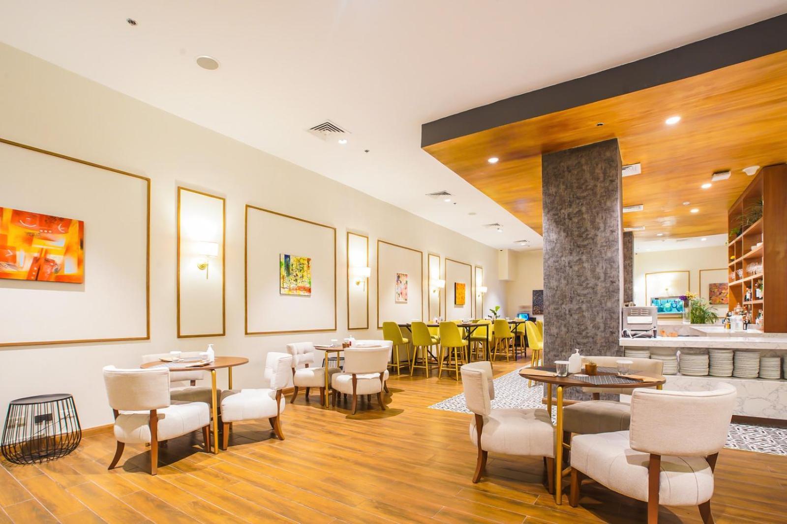 Summit Hotel Naga Kültér fotó